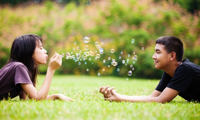 7 lời khuyên dành cho cha mẹ khi con bắt đầu biết yêu-2