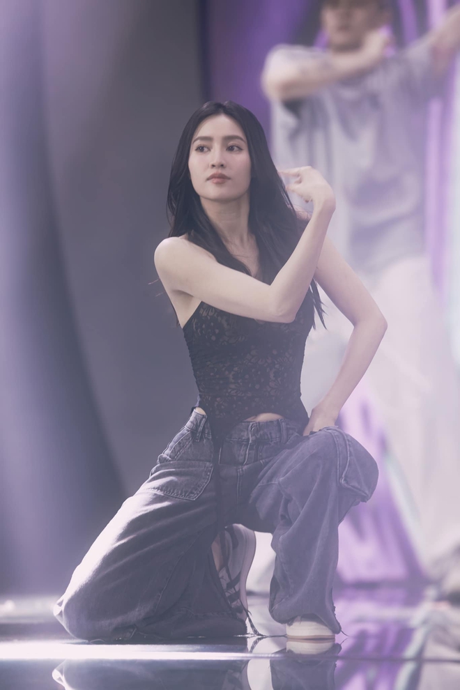 Lan Ngọc về nước bán hàng trên livestream, vẫn chưa trở lại học tại Úc-4