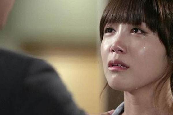 Vợ sếp đến nhà chơi, tôi mới điếng người biết chuyện vợ mình ngoại tình-2