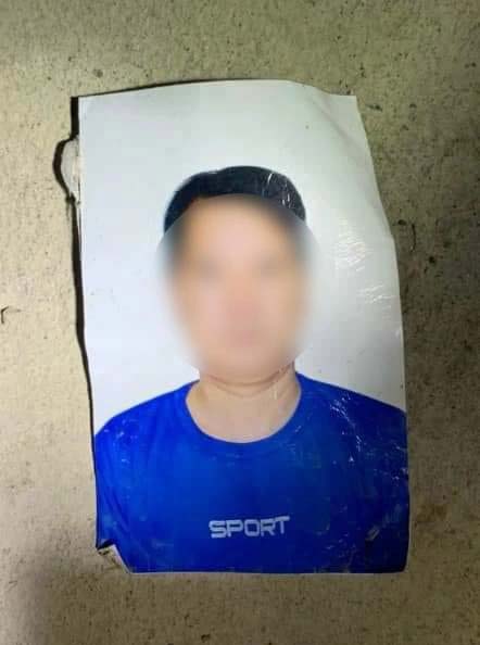 Xuất hiện tấm ảnh có ghi tên tại hiện trường vụ người đàn ông chết khô” trên đệm ở Lào Cai-2
