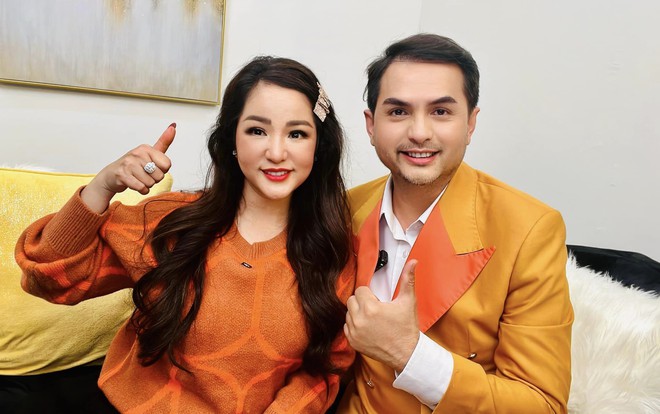 Thúy Nga: Tôi rất buồn và thương khi mẹ Đức Tiến không kịp sang Mỹ, mẹ không được nhìn con thì cũng bức xúc lắm-1