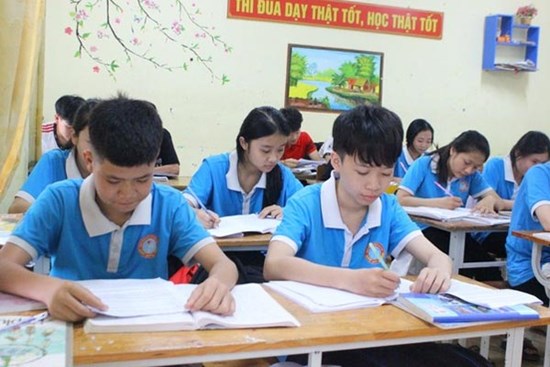 Gấp rút ôn thi vào lớp 10 công lập: Không có tiếng trống ra về