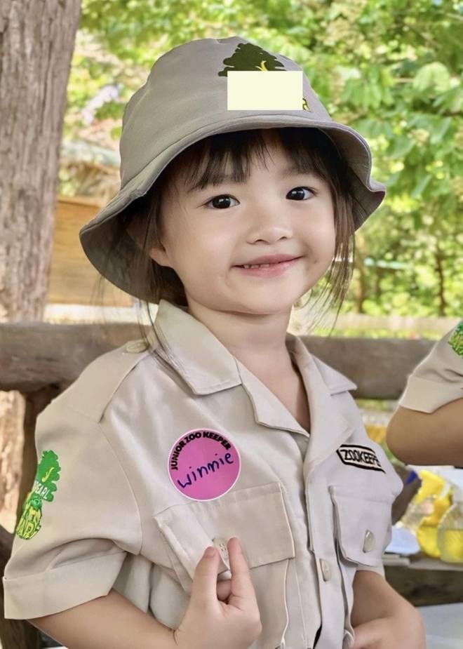 Con gái Đông Nhi đúng là đã nhặt hết nét đẹp bố mẹ, chụp bộ ảnh bên bãi biển mà đẹp tựa nàng thơ nhí-9