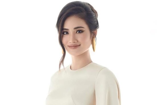 Hoa hậu Ý Nhi thay đổi thế nào khi rời Úc về nước để chuẩn bị thi Miss World?