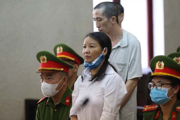 Hà Nội: Cháy ki-ốt bán hàng, cột khói bốc cao hàng chục mét khiến nhiều người dân bỏ chạy tán loạn-4
