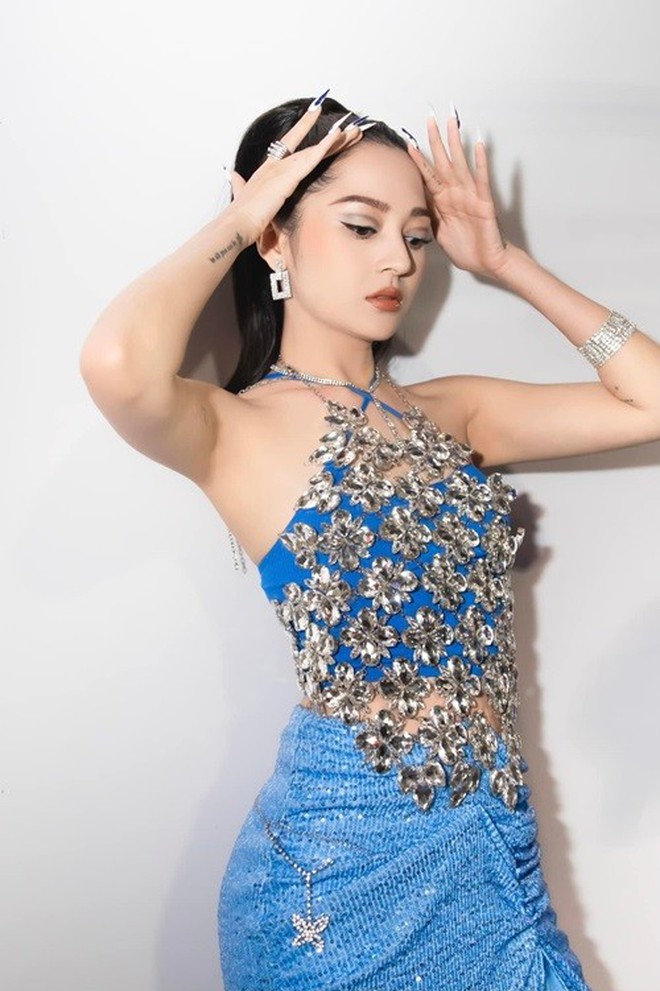 Nỗi ám ảnh ngoại hình độc hại của Phương Trinh Jolie-6