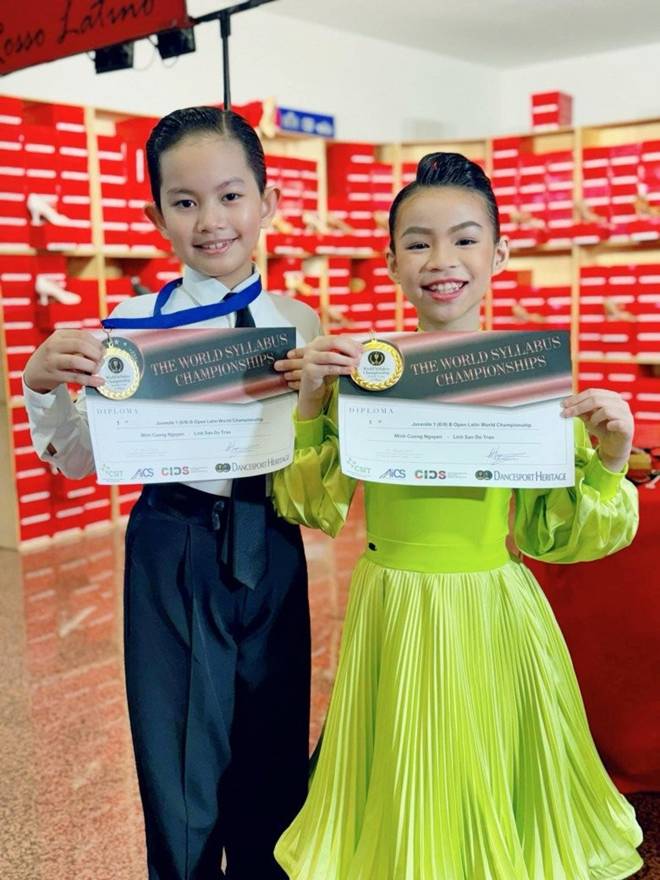 Phan Hiển thừa nhận khó đạt ước mơ cao 1m8, bị vợ Khánh Thi chê lùn nhưng đẻ 3 con đều đã mắt-6