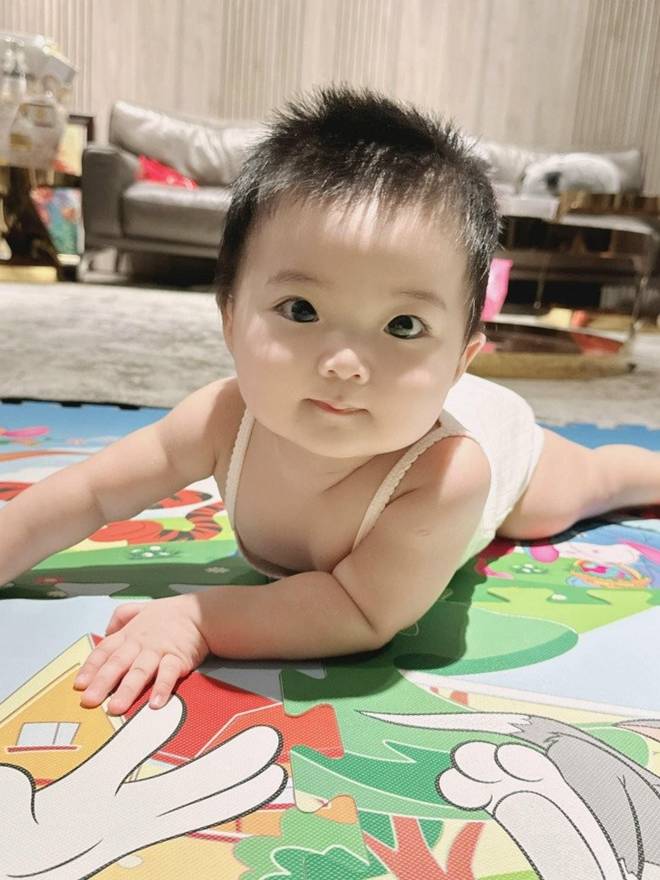 Phan Hiển thừa nhận khó đạt ước mơ cao 1m8, bị vợ Khánh Thi chê lùn nhưng đẻ 3 con đều đã mắt-9