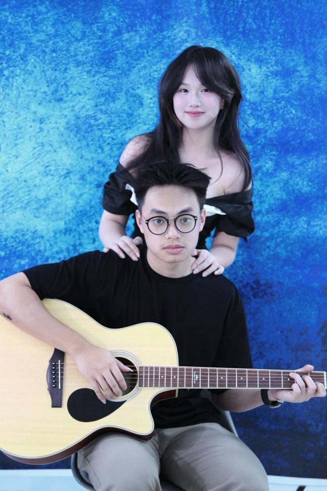 Bi Béo nhà Xuân Bắc to cao sừng sững bên bố mẹ trong lễ trưởng thành, cõng bố ngon ơ trên vai-9