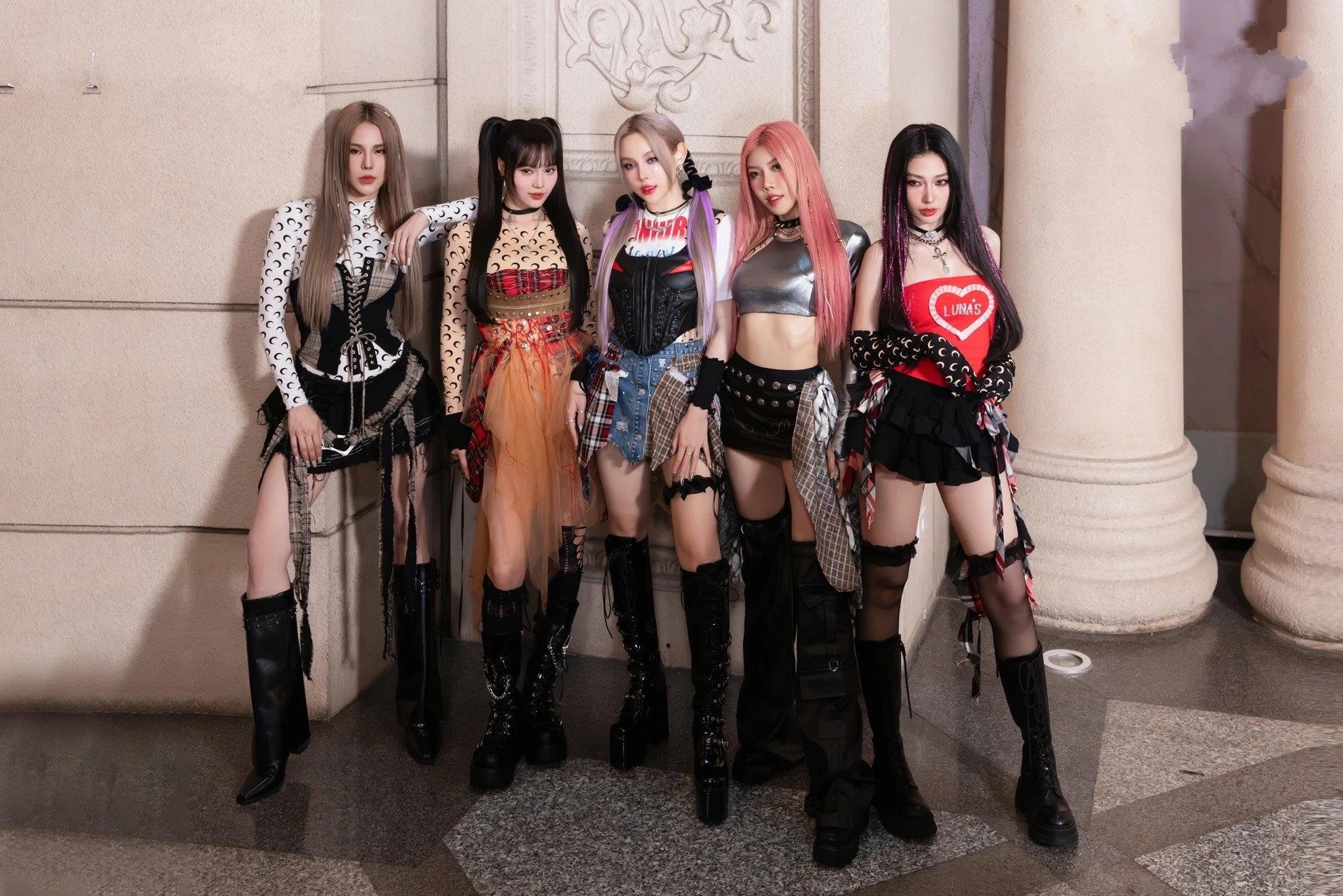 Tranh cãi về Ninh Dương Lan Ngọc-1