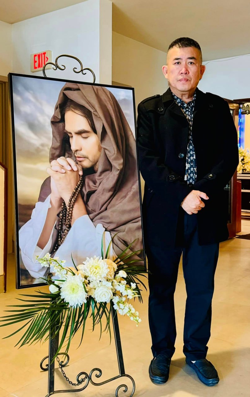 Lễ tang diễn viên Đức Tiến ở Mỹ: Thanh Thảo bật khóc, nhiều nghệ sĩ nghẹn ngào đến tiễn biệt-7