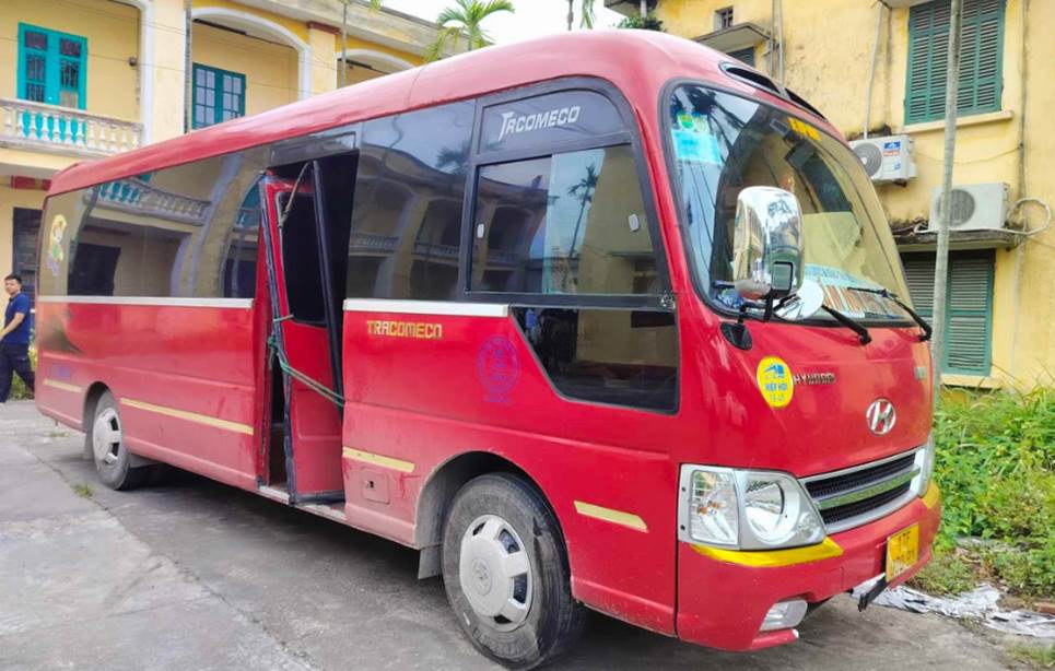 Lý do bà ngoại không xem camera vào ngày bé 5 tuổi bị bỏ quên trên xe đưa đón dẫn đến tử vong-1