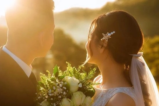 Sau khi kết hôn, cung tài lộc của 5 chòm sao này rực rỡ hơn hẳn, giàu có chực chờ