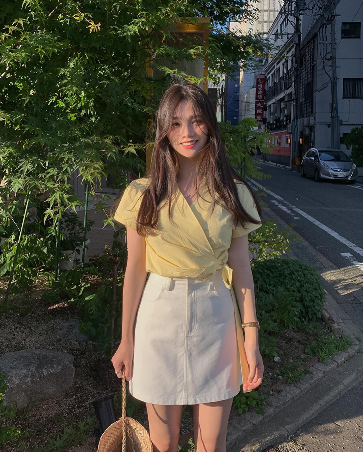 5 mẫu chân váy ngắn trẻ trung mà vẫn tinh tế dành cho tuổi ngoài 40-6