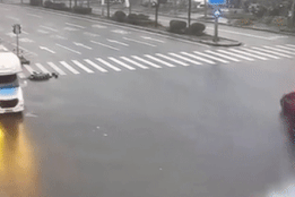 Hà Nội lắp camera để phạt nguội xe máy, ô tô vượt đèn đỏ, lấn làn-2