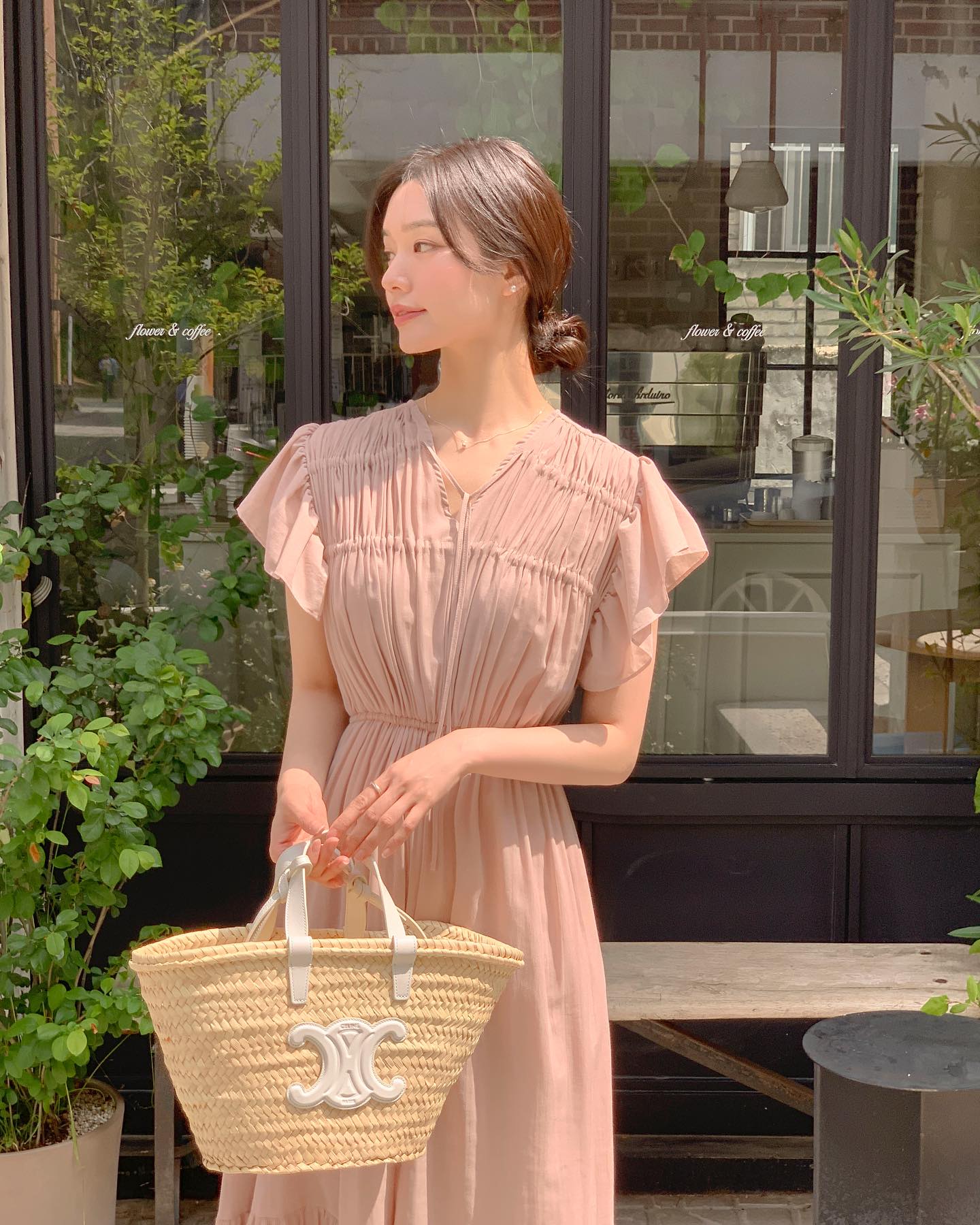 5 cách buộc tóc gọn mát và ăn ảnh cho những chuyến du lịch mùa hè-11