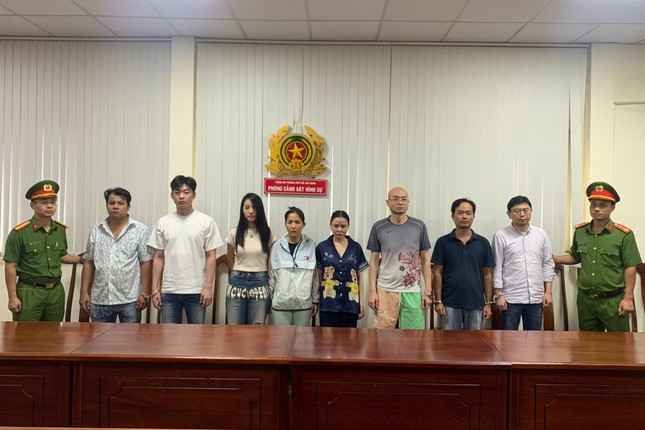 Công an tìm người đàn ông Hàn Quốc liên quan đường dây mại dâm cao cấp ở TPHCM-1