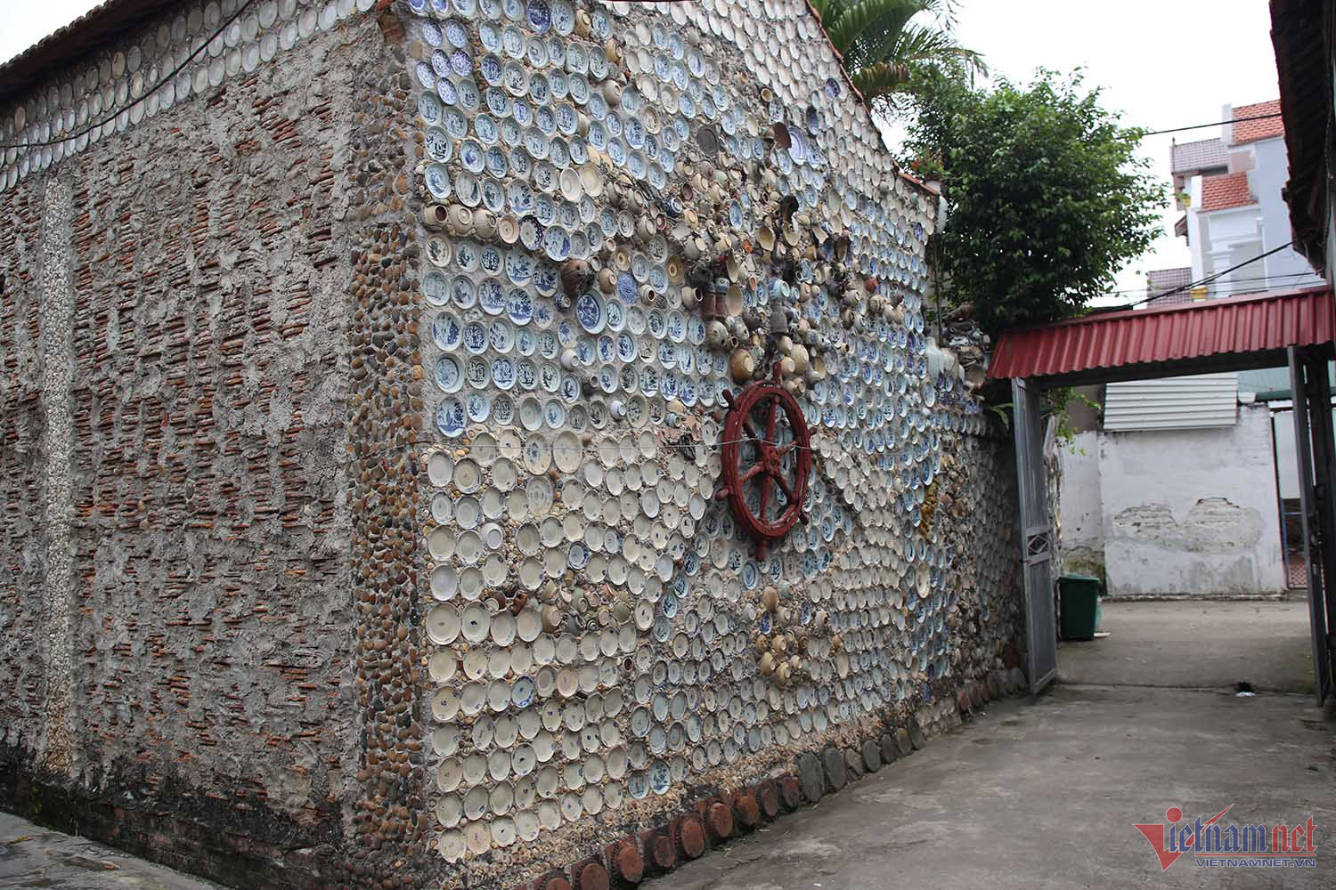 Ngôi nhà độc lạ xây hơn 20 năm mới xong, khách trả 20 tỷ đồng chủ không bán-5