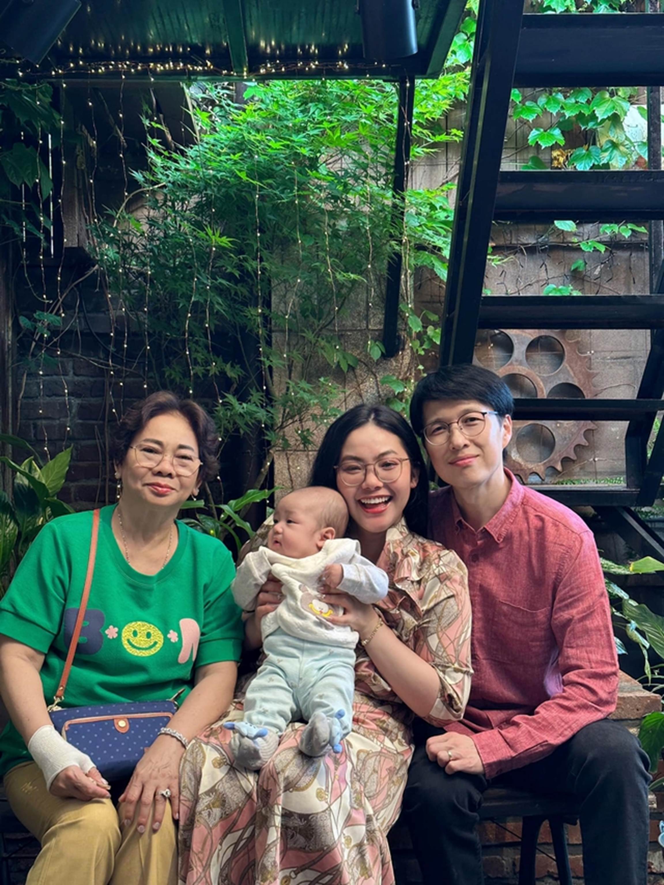 Kỹ sư Hàn bị mẹ đuổi khỏi nhà vẫn quyết sang Việt Nam ở rể, vợ có bầu đưa thẻ ATM xài thoải mái-4