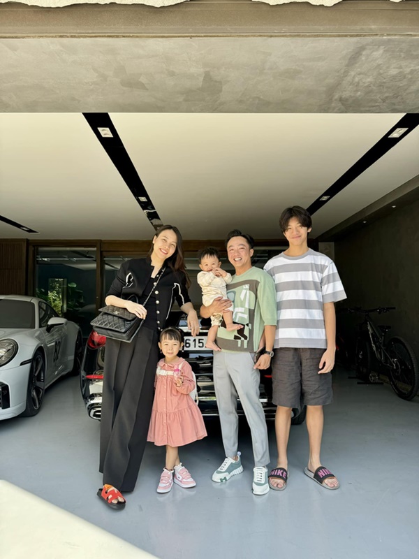 Cậu cả hào môn Subeo cao gần 1,8m, điển trai như tài tử Hàn Quốc: Khí chất tổng tài tương lai là đây!-5