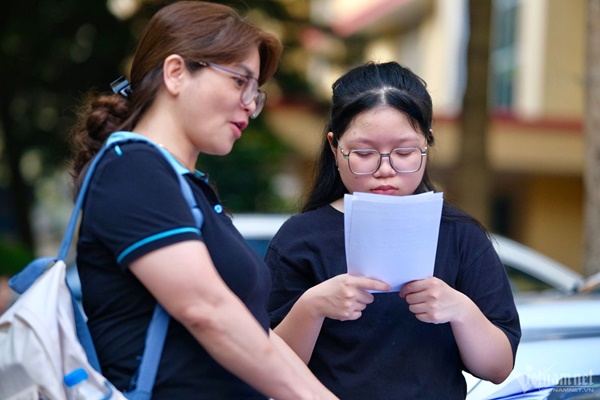 4.000 thí sinh ‘chạy đua’ giành suất vào 2 trường THPT chuyên thuộc ĐHQG Hà Nội-2