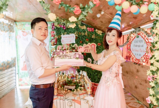 Cô dâu Thu Sao sau 6 năm kết hôn, 68 tuổi vẫn được chồng trẻ gọi là: Cô bé mãi chưa chịu lớn”-6