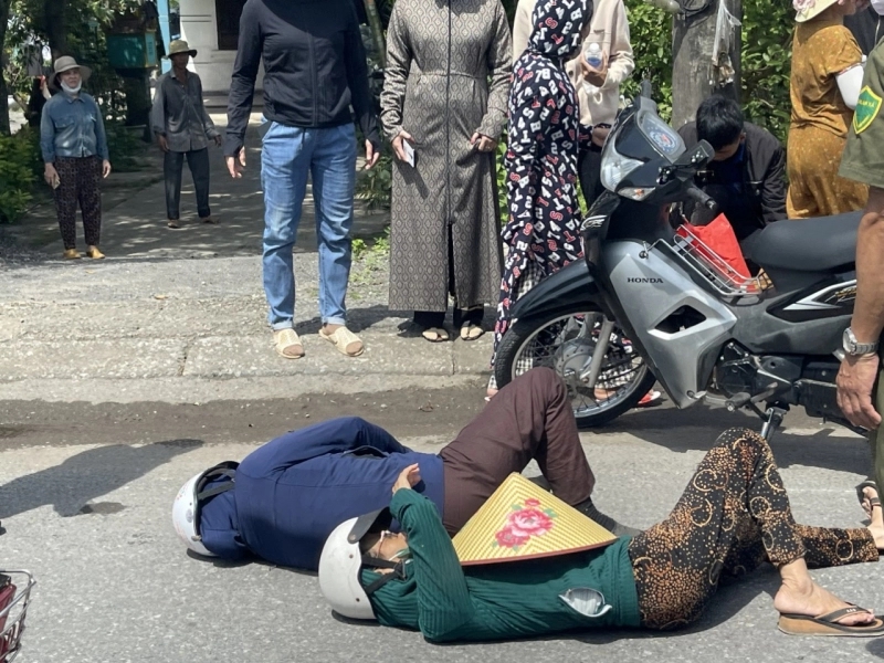 Thêm 2 người bị sốc nhiệt khi bám theo ông Thích Minh Tuệ, tình hình sức khoẻ hiện tại ra sao?-1