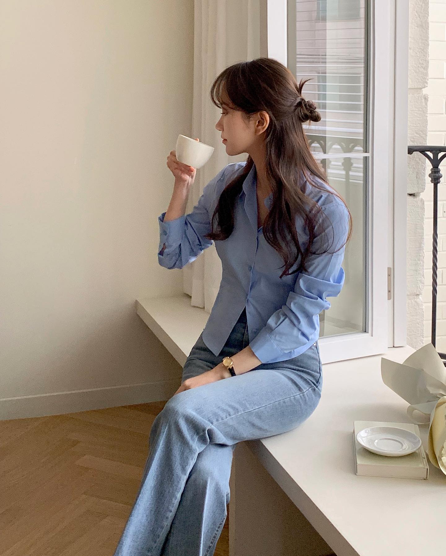 5 cách mặc trang phục màu xanh - xu hướng đang làm mưa làm gió-5