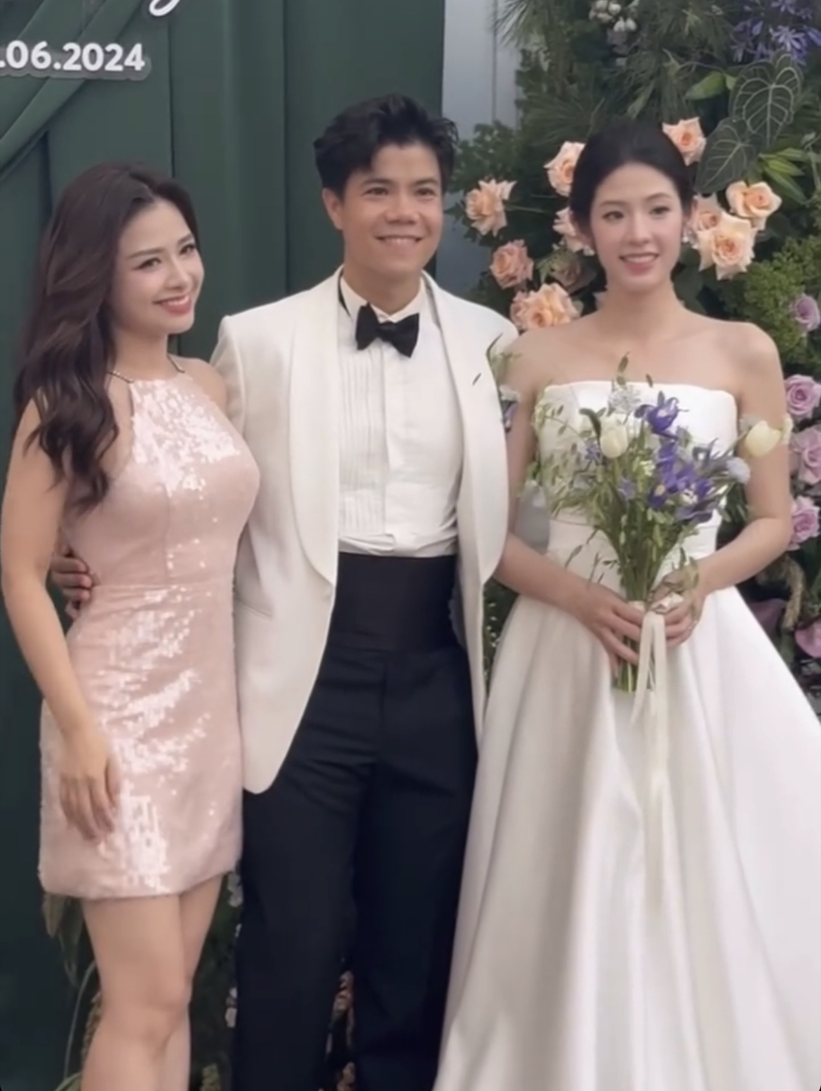 Nam ca sĩ tổ chức đám cưới ở Hà Nội vào tối nay: Visual cô dâu ấn tượng, dàn sao Vbiz góp mặt-7