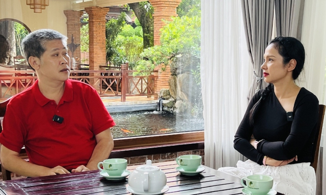 Vua hài Tết Phước Sang sau đột quỵ lần 3: Gầy gò, sức khỏe yếu nhưng lạc quan, nỗ lực trả nợ 1000 tỷ-5