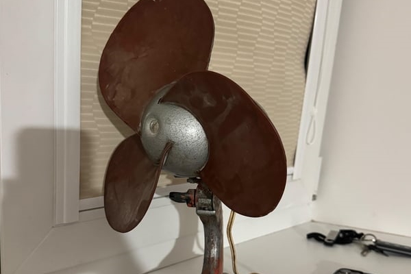 Cách bóp phanh xe máy hạn chế ngã khi trời mưa-2