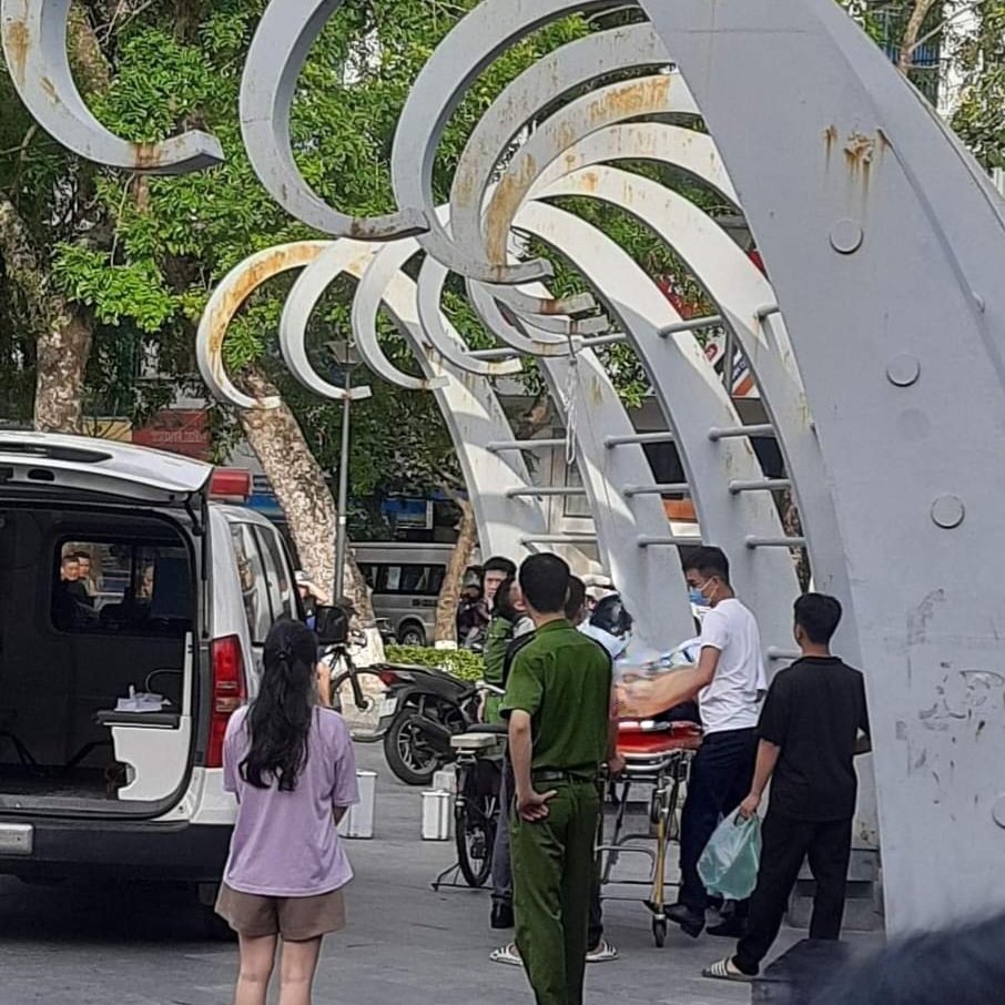 Người đàn ông tử vong tại vườn hoa trung tâm thành phố Hải Phòng-1