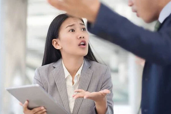 Phờ phạc vì cả đêm hóng drama, cãi vã chuyện tào lao trên mạng-2