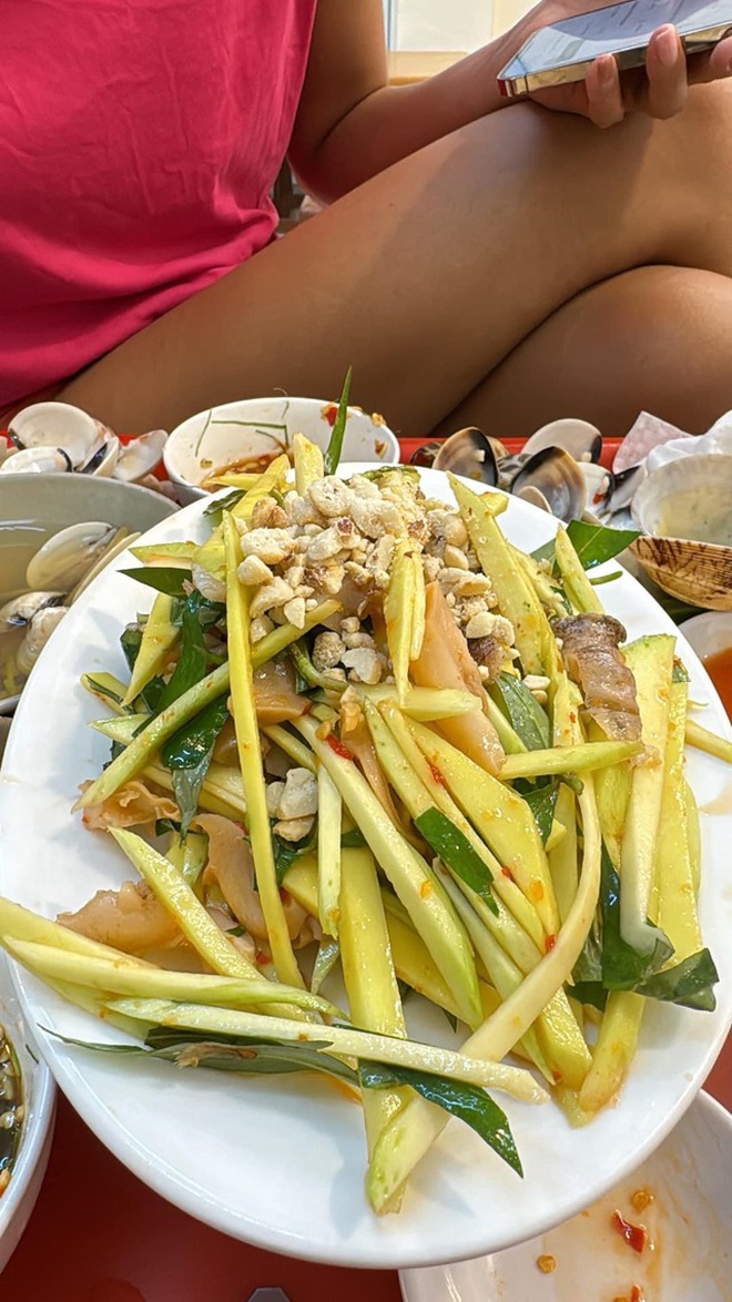 Sau loạt hint rõ mồn một, bạn trai HHen Niê lần đầu công khai nói lời yêu-3