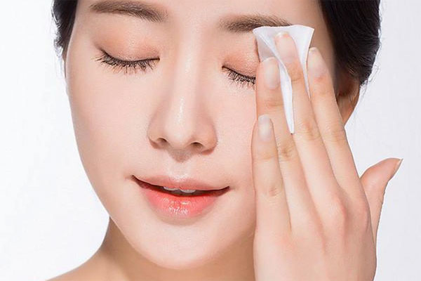 Cần chăm sóc thế nào để da không bị xấu đi khi trời nóng?-6