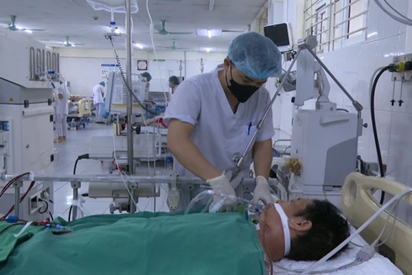 Suy đa tạng, nguy kịch sau khi ăn thịt lợn ốm chết-1