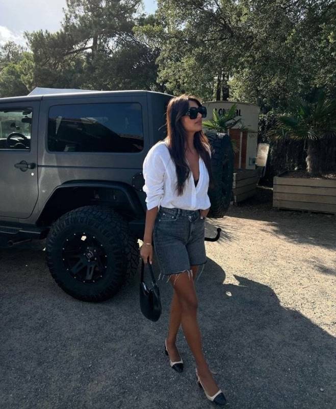 Cách đơn giản biến chiếc áo sơ mi thanh lịch trở nên quyến rũ-5