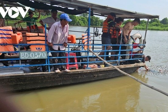 Vụ 3 bé gái đuối nước tử vong ở Bình Dương: 1 thi thể đã được tìm thấy