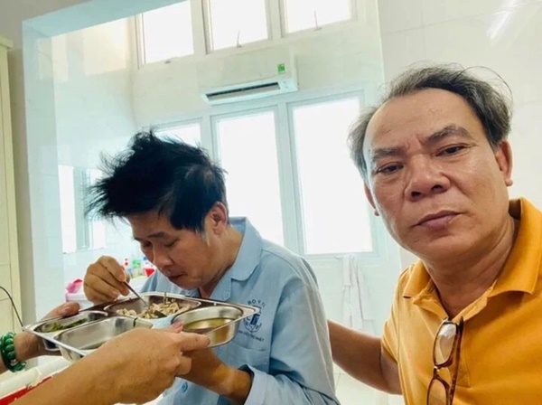 Việt Trinh tiết lộ tình hình sức khoẻ của Phước Sang sau khi bị đột quỵ lần 3-3