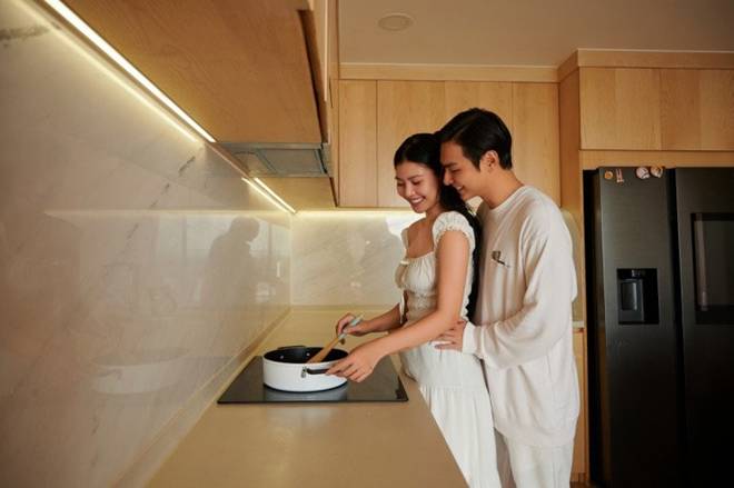 Căn nhà mới của Chúng Huyền Thanh - Jay Quân view sông cực đẹp, lạ mắt mà tinh tế-6