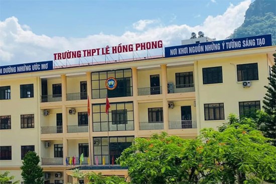 Hội phụ huynh thu 400.000 đồng/em 'mời cơm' hội đồng thi: Trường yêu cầu hoàn trả