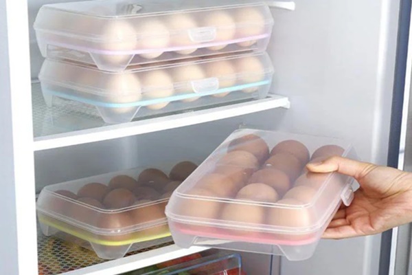 1 điều nhất định phải làm trước khi cho trứng vào tủ lạnh: PGS nói nếu không sẽ rất nguy hiểm-1