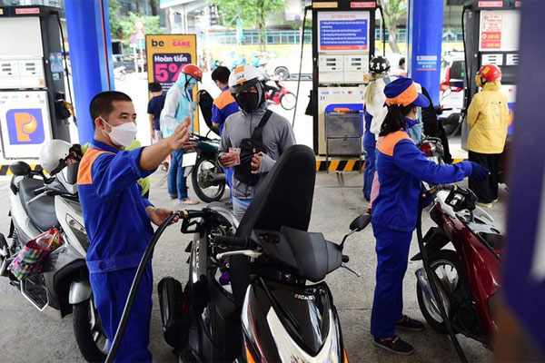 Giá xăng trong nước ngày mai có thể giảm mạnh, RON 95 về dưới 22.000 đồng/lít-1