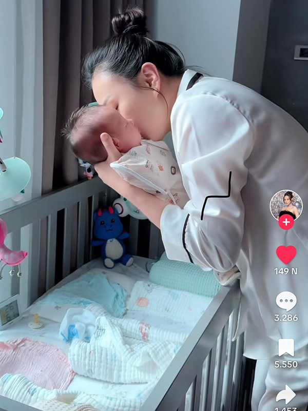 Cuộc sống viên mãn của bà mẹ bỉm sữa Phương Oanh-6