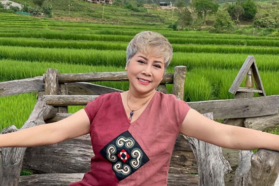 Nữ NSND trải qua 2 cuộc hôn nhân nhưng không có con cái: U70 sống cô đơn trong nhà vườn rộng đến 20.000m2
