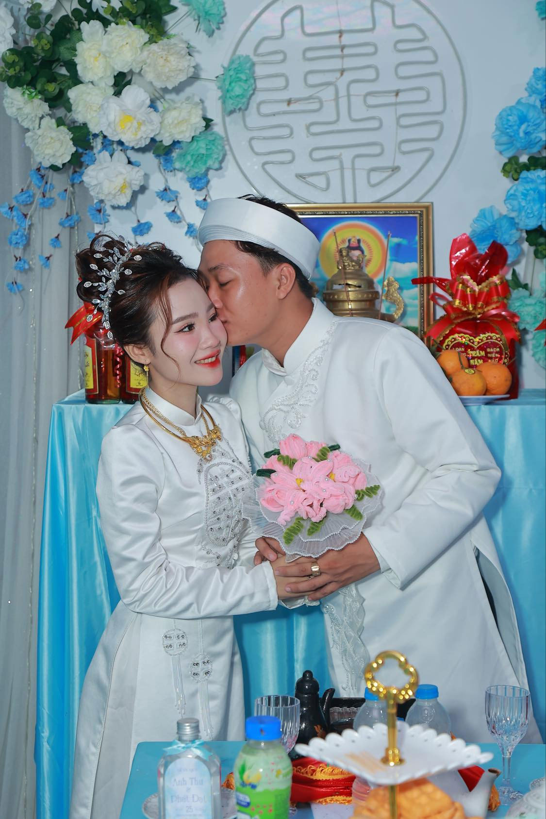 Cô gái gặp ‘kiếp nạn’ ong đốt trước giờ rước dâu, có bộ ảnh cưới để đời-4