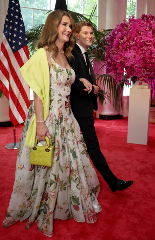 Con trai duy nhất của Bill Gates ở tuổi 25: Đẹp trai, tài giỏi, độc thân và cuộc sống kín tiếng trong căn biệt thự 150 triệu USD-2