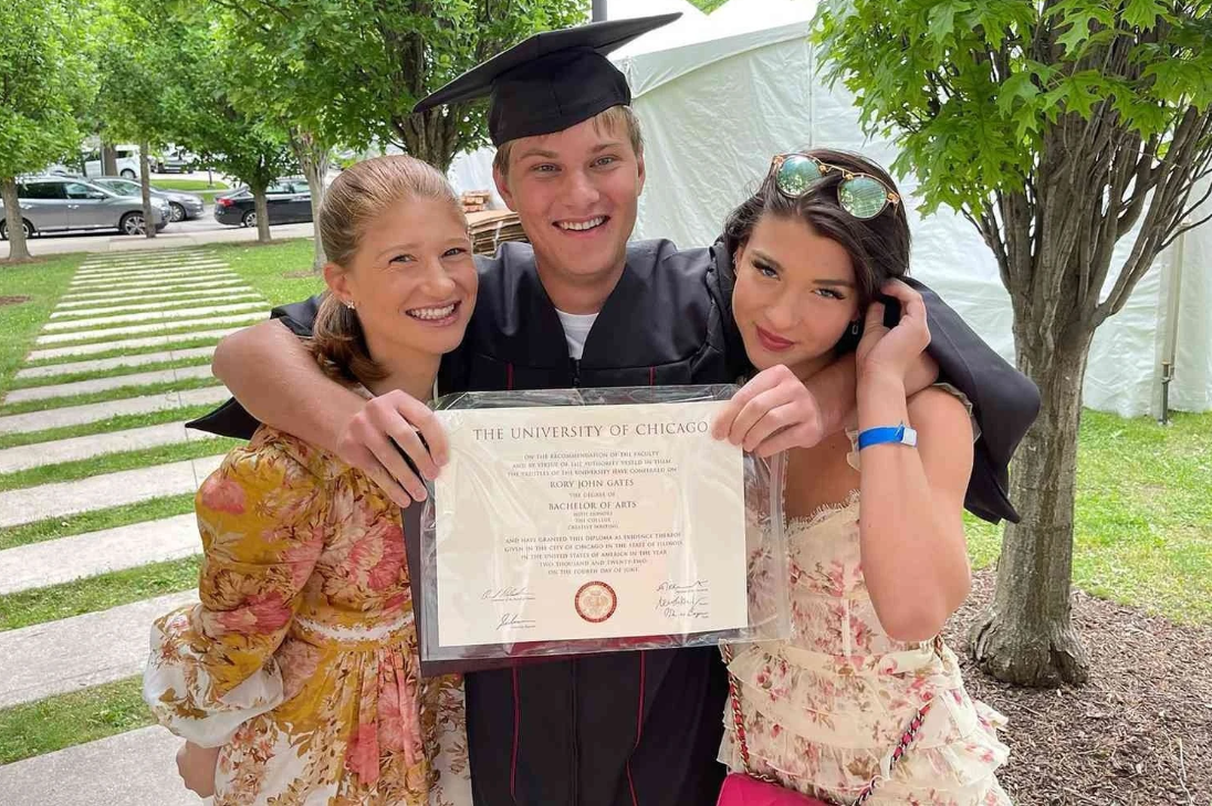 Con trai duy nhất của Bill Gates ở tuổi 25: Đẹp trai, tài giỏi, độc thân và cuộc sống kín tiếng trong căn biệt thự 150 triệu USD-8