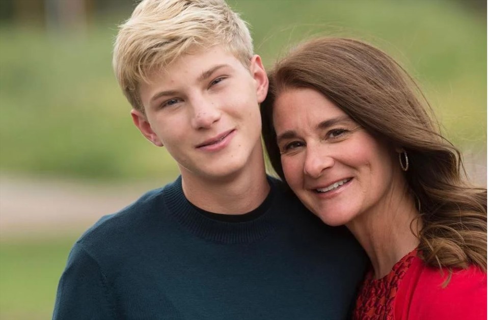 Con trai duy nhất của Bill Gates ở tuổi 25: Đẹp trai, tài giỏi, độc thân và cuộc sống kín tiếng trong căn biệt thự 150 triệu USD-9