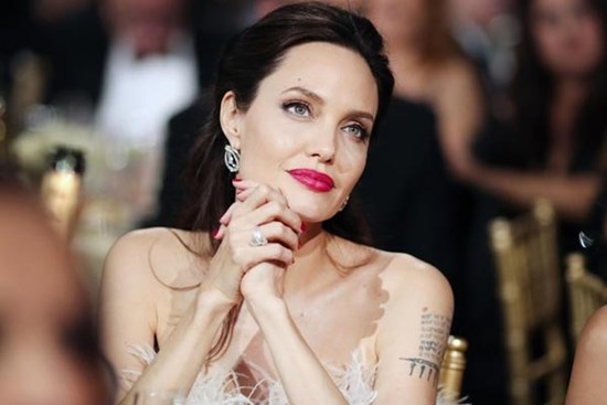Tuổi 49 của Angelina Jolie